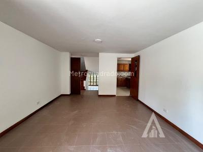 Casa de 4 alcobas en arriendo en El Poblado, Medellín, 240 m² · foto 10 de 20