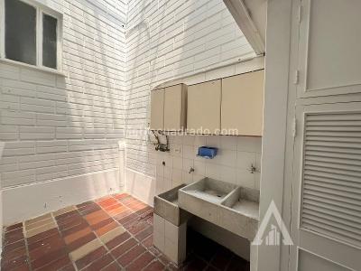Casa de 4 alcobas en arriendo en El Poblado, Medellín, 240 m² · foto 12 de 20