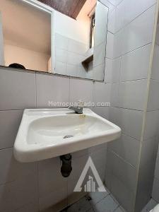 Casa de 4 alcobas en arriendo en El Poblado, Medellín, 240 m² · foto 20 de 20