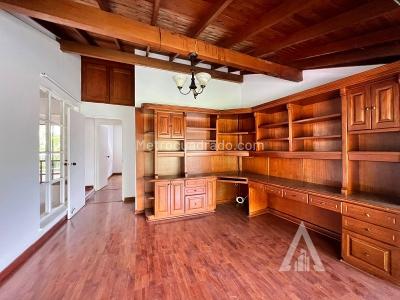 Casa de 4 alcobas en arriendo en El Poblado, Medellín, 240 m² · foto 6 de 20