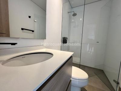 Casa de 3 alcobas en arriendo en El Poblado, Medellín, 125 m² · foto 3 de 19