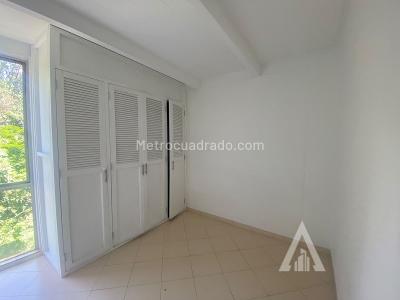 Apartamento de 3 alcobas en arriendo en Av Las Palmas, Medellín, 130 m² · foto 14 de 20