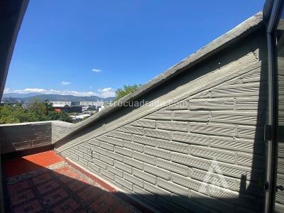 Apartamento de 3 alcobas en arriendo en Av Las Palmas, Medellín, 130 m² · foto 16 de 20