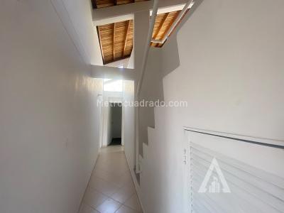 Apartamento de 3 alcobas en arriendo en Av Las Palmas, Medellín, 130 m² · foto 5 de 20