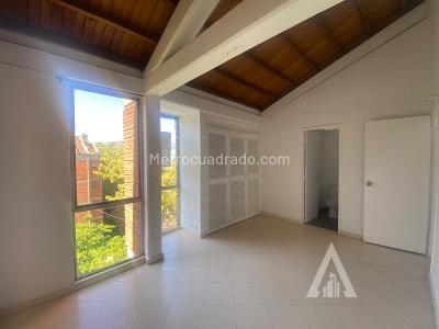 Apartamento de 3 alcobas en arriendo en Av Las Palmas, Medellín, 130 m² · foto 7 de 20