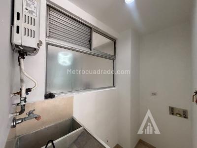 Apartamento en arriendo en Sabaneta, Sabaneta · foto 7 de 14