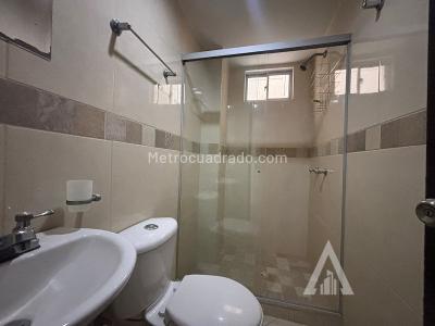 Apartamento en arriendo en Sabaneta, Sabaneta · foto 8 de 14
