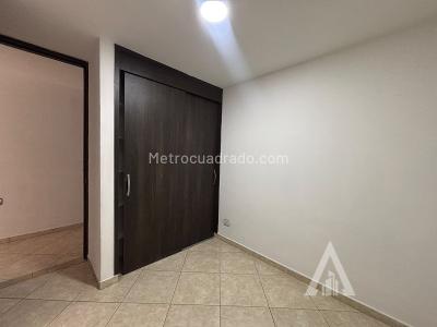 Apartamento en arriendo en Sabaneta, Sabaneta · foto 4 de 14