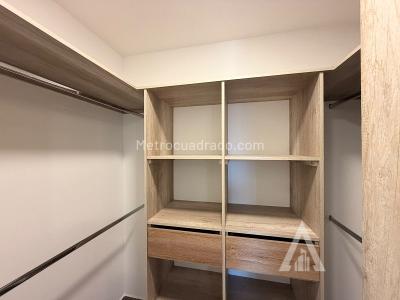 Apartamento de 2 alcobas en arriendo en Ciudad Del Rio, Medellín, 78 m² · foto 2 de 11