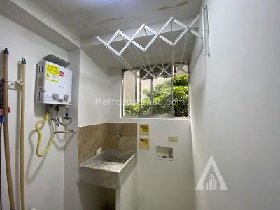 Apartamento de 3 alcobas en arriendo en Ciudad Del Rio, Medellín, 75 m² · foto 4 de 14
