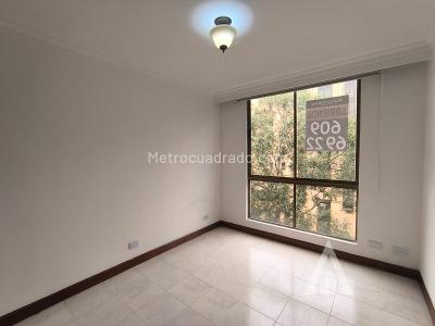Apartamento de 2 alcobas en arriendo en El Poblado, Medellín, 85 m² · foto 12 de 17