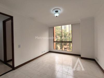 Apartamento de 2 alcobas en arriendo en El Poblado, Medellín, 85 m² · foto 7 de 17