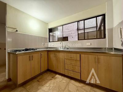 Apartamento de 3 alcobas en arriendo en Laureles, Medellín, 142 m² · foto 17 de 20
