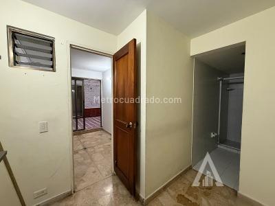 Apartamento de 3 alcobas en arriendo en Laureles, Medellín, 142 m² · foto 18 de 20