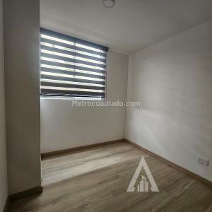 Apartamento de 3 alcobas en arriendo en El Poblado, Medellín, 87 m² · foto 7 de 12