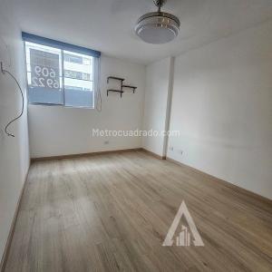 Apartamento de 3 alcobas en arriendo en El Poblado, Medellín, 87 m² · foto 9 de 12