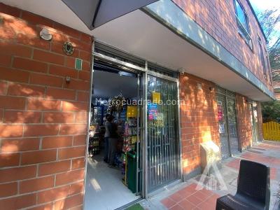 Apartamento de 2 alcobas en venta en Loma Del Indio, Medellín, 58 m² · foto 16 de 17