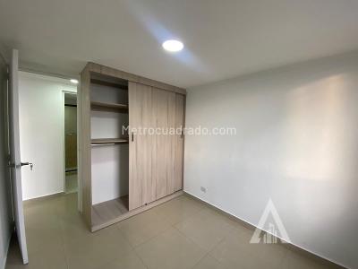 Apartamento de 2 alcobas en venta en Loma Del Indio, Medellín, 58 m² · foto 7 de 17