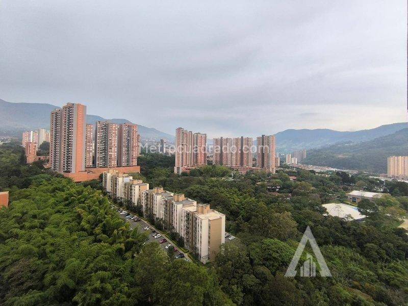 Comfortable 2BR Apartment for Rent in Itagui - 4