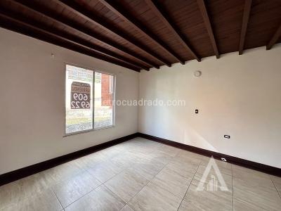 Casa de 4 alcobas en arriendo en El Poblado, Medellín, 240 m² · foto 20 de 20