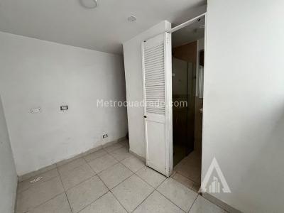 Casa de 4 alcobas en arriendo en El Poblado, Medellín, 240 m² · foto 5 de 20