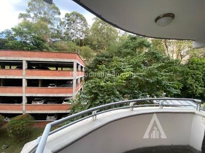 Apartamento de 3 alcobas en venta en Loma Del Indio, Medellín, 58 m² · foto 11 de 17
