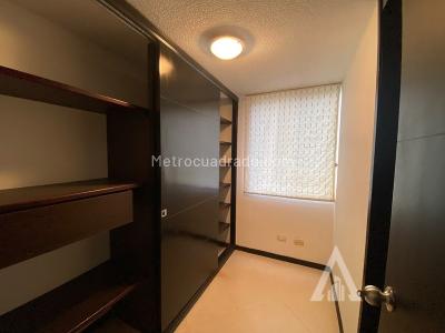 Apartamento de 3 alcobas en venta en Loma Del Indio, Medellín, 58 m² · foto 13 de 17