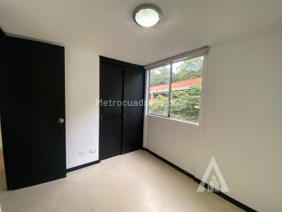Apartamento de 3 alcobas en venta en Loma Del Indio, Medellín, 58 m² · foto 14 de 17