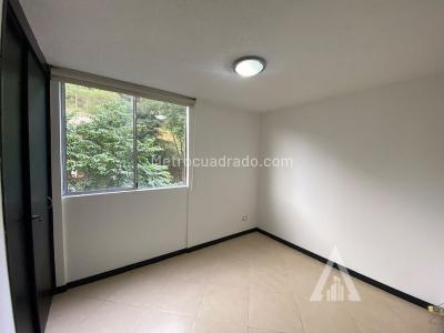 Apartamento de 3 alcobas en venta en Loma Del Indio, Medellín, 58 m² · foto 15 de 17