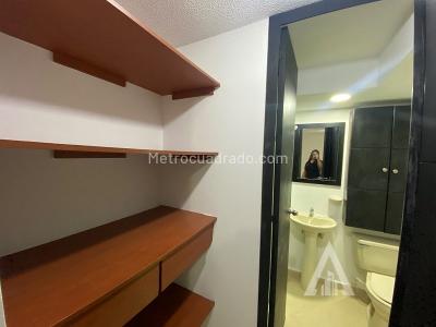 Apartamento de 3 alcobas en venta en Loma Del Indio, Medellín, 58 m² · foto 5 de 17
