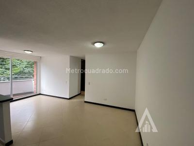Apartamento de 3 alcobas en venta en Loma Del Indio, Medellín, 58 m² · foto 7 de 17