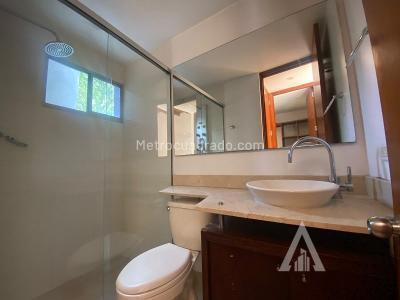 Casa de 3 alcobas en venta en Altos Del Poblado, Medellín, 183 m² · foto 3 de 20