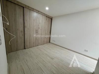Apartamento de 3 alcobas en venta en El Poblado, Medellín, 45 m² · foto 12 de 14