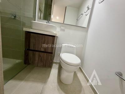 Apartamento de 3 alcobas en venta en El Poblado, Medellín, 45 m² · foto 14 de 14