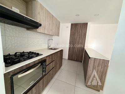 Apartamento de 3 alcobas en venta en El Poblado, Medellín, 45 m² · foto 4 de 14