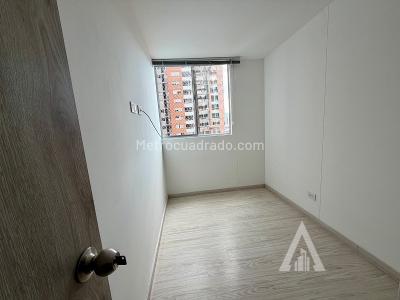 Apartamento de 3 alcobas en venta en El Poblado, Medellín, 45 m² · foto 8 de 14