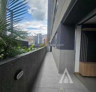 Apartamento de 3 alcobas en venta en El Poblado, Medellín, 87 m² · foto 4 de 12