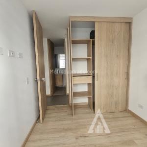 Apartamento de 3 alcobas en venta en El Poblado, Medellín, 87 m² · foto 6 de 12