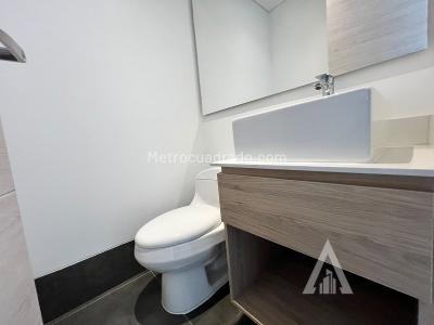 Apartamento de 2 alcobas en arriendo en El Poblado, Medellín, 87 m² · foto 10 de 16