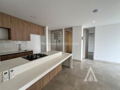Apartamento de 2 alcobas en arriendo en El Poblado, Medellín, 87 m² · foto 8 de 16