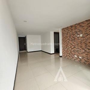 Apartamento de 2 alcobas en arriendo en El Poblado, Medellín, 90 m² · foto 10 de 15