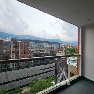 Apartamento de 2 alcobas en arriendo en El Poblado, Medellín, 90 m² · foto 12 de 15