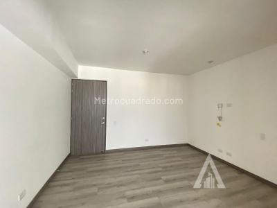Apartamento de 3 alcobas en arriendo en Av Las Palmas, Medellín, 76 m² · foto 9 de 12