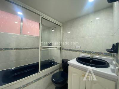 Apartamento de 2 alcobas en arriendo en Av Las Palmas, Medellín, 52 m² · foto 4 de 9