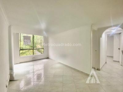 Apartamento de 2 alcobas en arriendo en Av Las Palmas, Medellín, 52 m² · foto 7 de 9