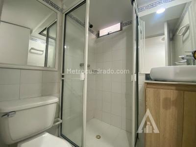Apartamento de 2 alcobas en arriendo en Av Las Palmas, Medellín, 52 m² · foto 8 de 9