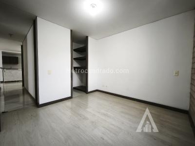 Apartamento de 3 alcobas en arriendo en Sabaneta, Sabaneta, 72 m² · foto 2 de 18