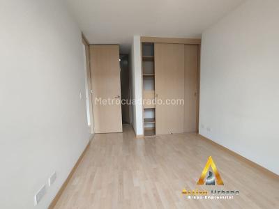 Apartamento de 2 alcobas en arriendo en Loma Del Indio, Medellín, 75 m² · foto 10 de 12