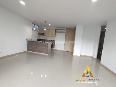 Apartamento de 2 alcobas en arriendo en Loma Del Indio, Medellín, 75 m² · foto 1 de 12