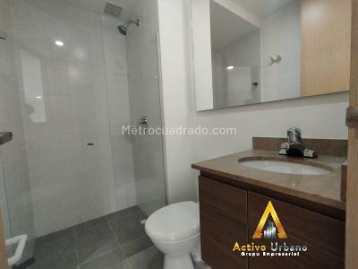 Apartamento de 2 alcobas en arriendo en Loma Del Indio, Medellín, 75 m² · foto 9 de 12